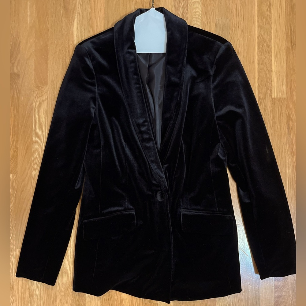 womens velvet blazor